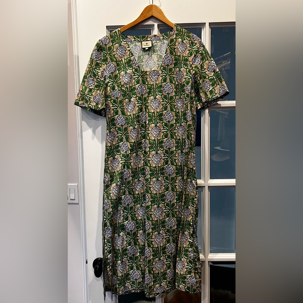 Green Floral Print Short-Sleeve Tunic Dress
